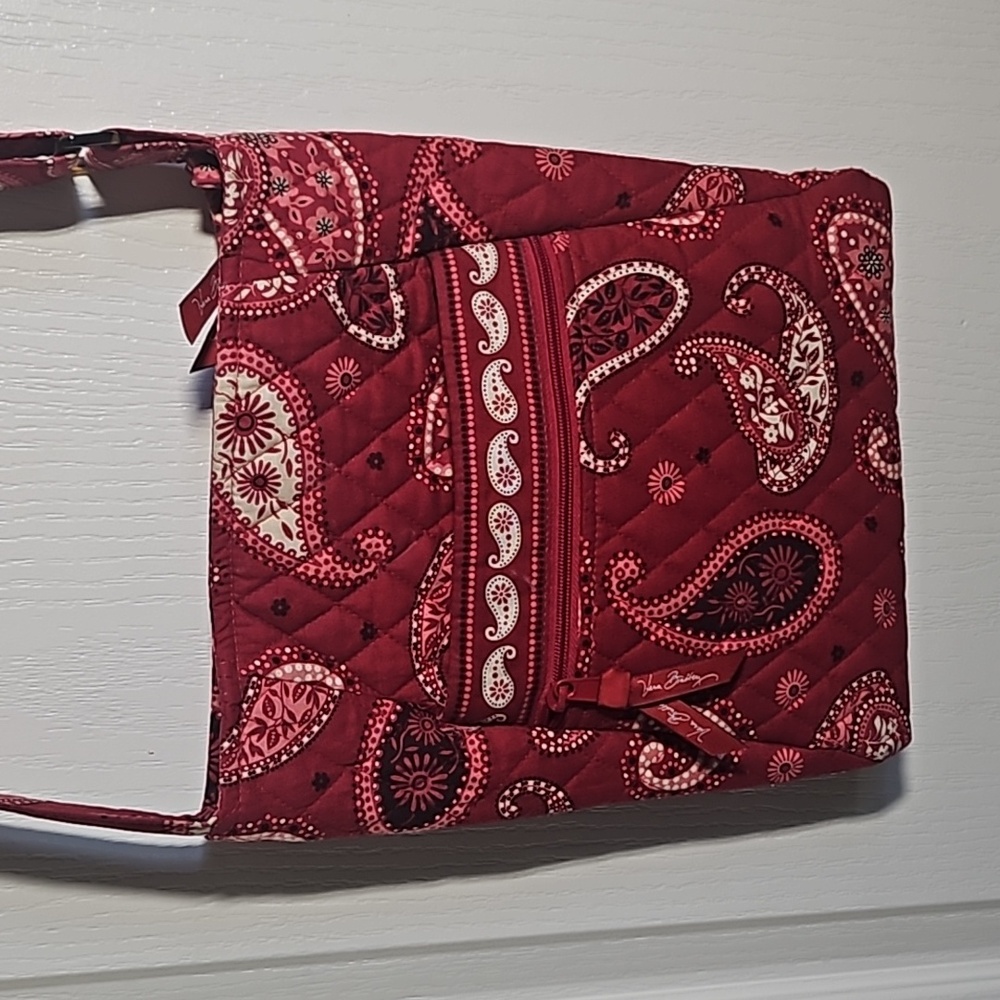 Vera Bradley - Crossbody Bag - Red Paisley - EUC